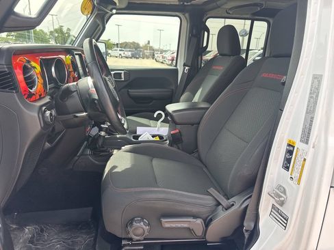 Used 2021 Jeep Wrangler Unlimited Rubicon w/ Dual Top Group AWD/4WD image 18