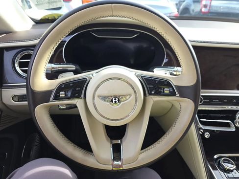 Used 2020 Bentley Flying Spur W12 image 5