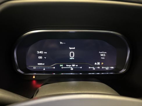 Used 2024 Chevrolet Tahoe Z71 w/ Luxury Package image 18