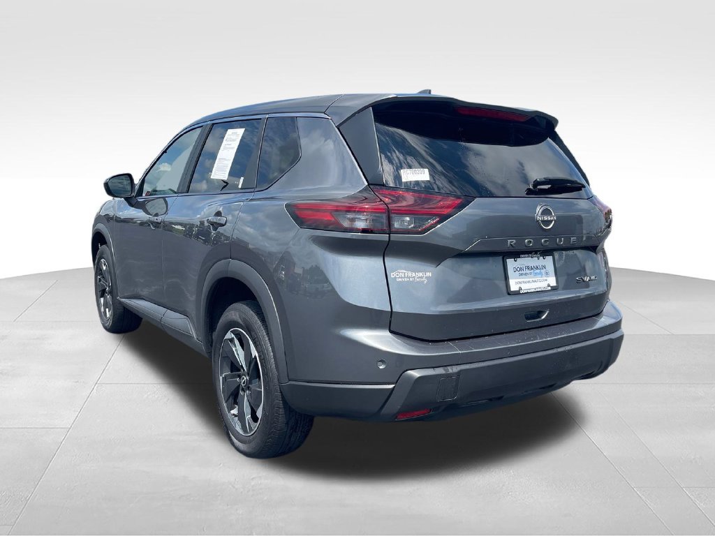 Used 2024 Nissan Rogue SV AWD/4WD image 3