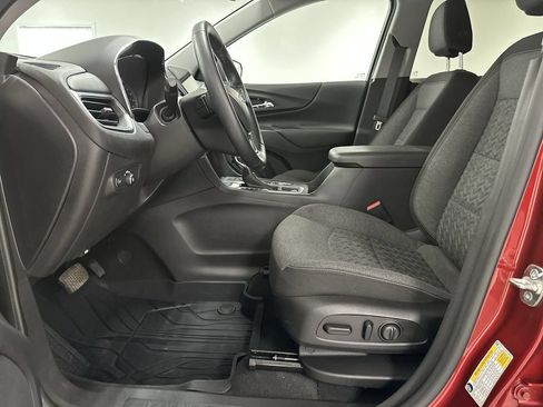 Used 2024 Chevrolet Equinox LT AWD/4WD image 10