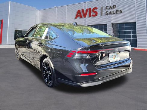 Used 2025 Honda Accord SE image 10