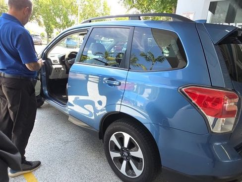 Used 2018 Subaru Forester 2.5i Premium AWD/4WD image 5