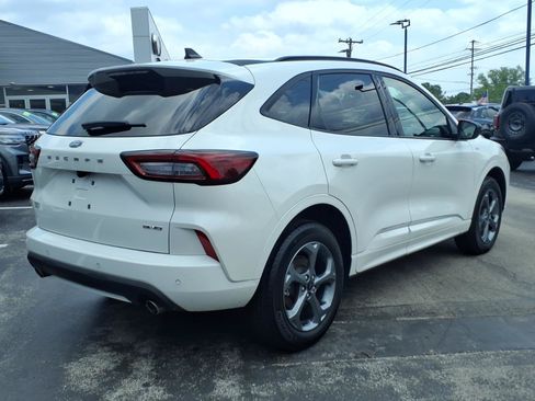 Certified 2024 Ford Escape ST-Line w/ Tech Pack #1 AWD/4WD image 4