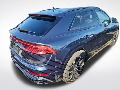 Used 2023 Audi Q8 Premium Plus w/ Premium Plus Package image 4