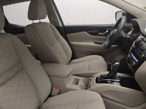 Used 2020 Nissan Rogue Sport SV FWD image 21