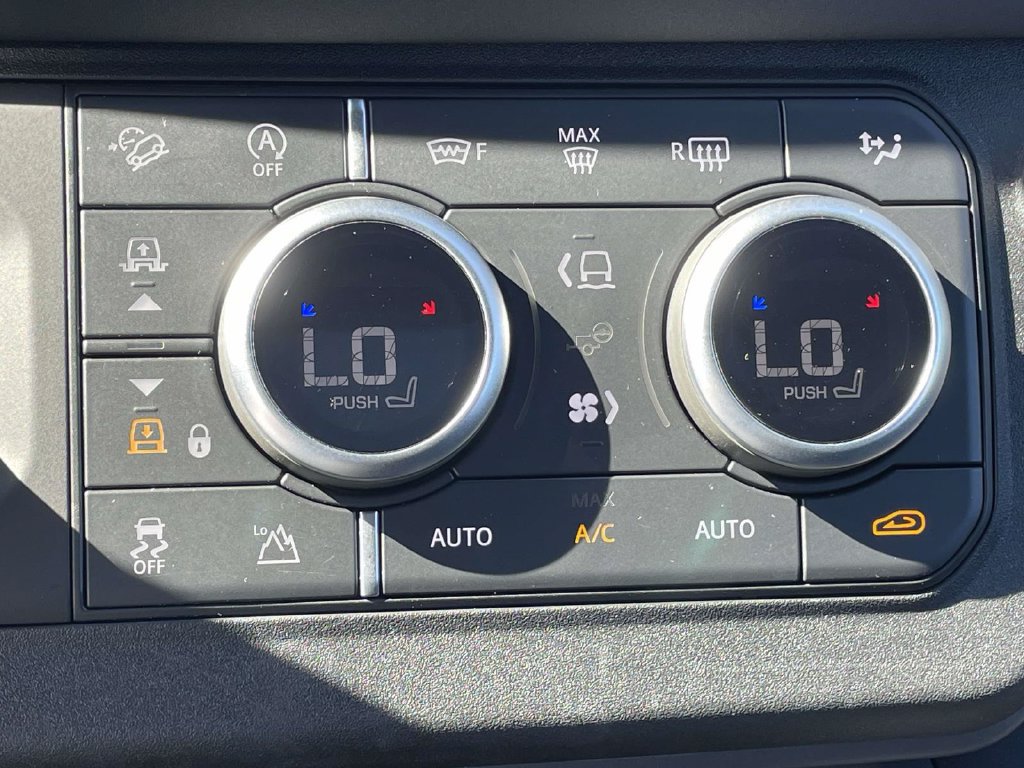 Used 2025 Land Rover Defender 130 S AWD/4WD image 19