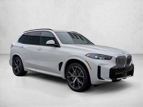 New 2026 BMW X5 xDrive50e w/ M Sport Package image 7
