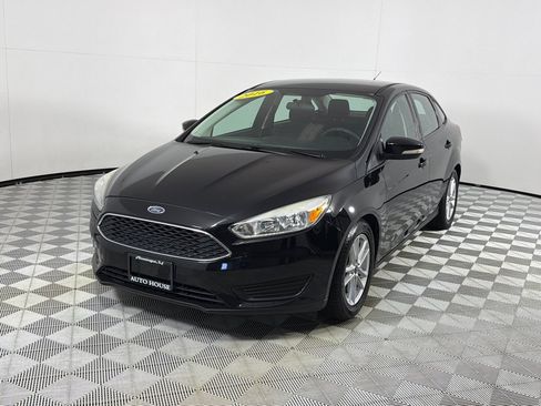 Used 2016 Ford Focus SE FWD image 7
