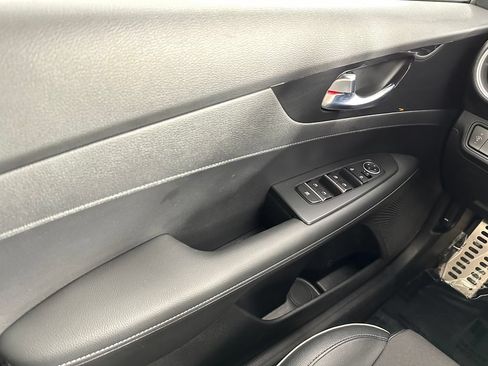 Used 2024 Kia Forte GT-Line w/ GT-Line Premium Package FWD image 33