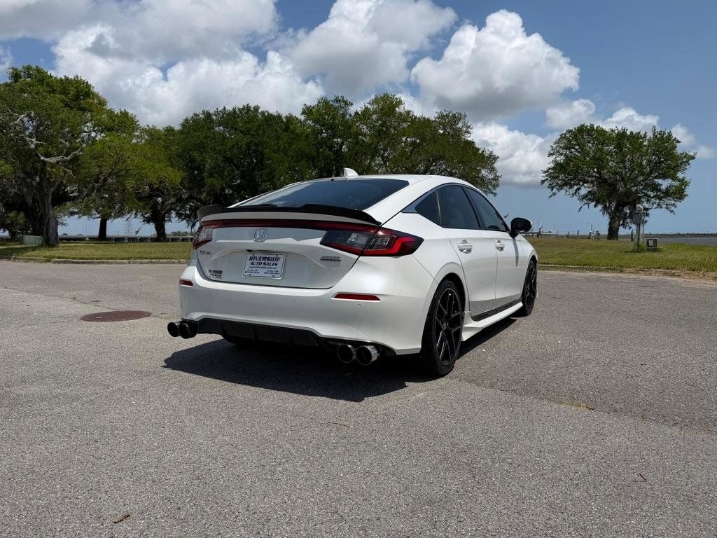 Used 2024 Honda Civic Sport Touring image 5