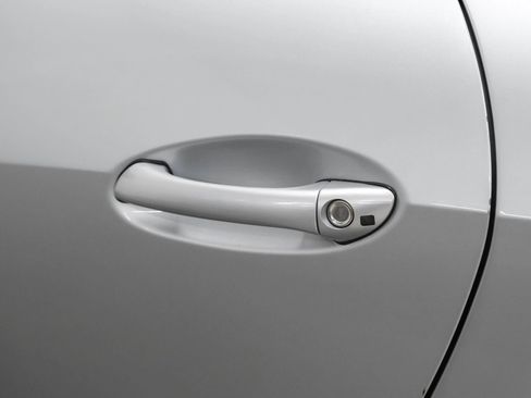 Used 2005 Mercedes-Benz SLK 350 image 35