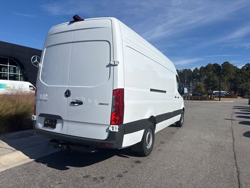 New 2026 Mercedes-Benz Sprinter 2500 image 4