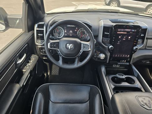 Used 2025 RAM 1500 Laramie AWD/4WD image 15