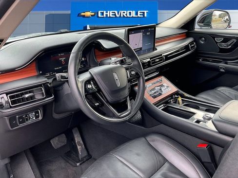 Used 2024 Lincoln Aviator Reserve w/ Equipment Group 201A image 17