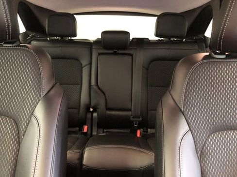 New 2025 Ford Escape SE image 28