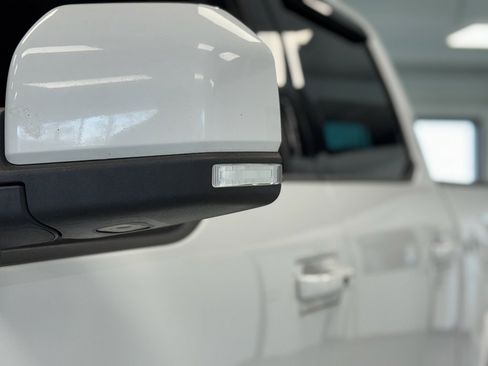 Used 2018 Ford F150 Lariat image 11