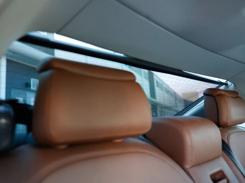 Used 2014 Audi A8 L TDI w/ Premium Package image 32