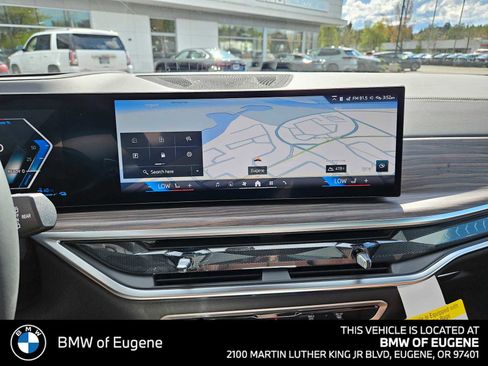 New 2026 BMW X5 xDrive50e w/ M Sport Package image 30