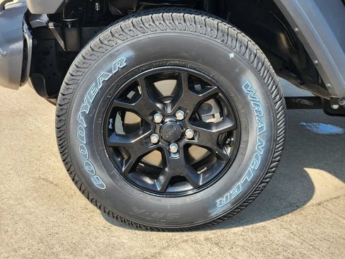 Used 2020 Jeep Wrangler Unlimited Sport AWD/4WD image 10