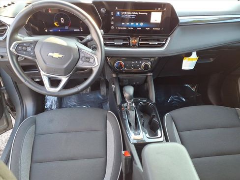 Certified 2024 Chevrolet TrailBlazer LT w/ LT Cold Weather Package image 9