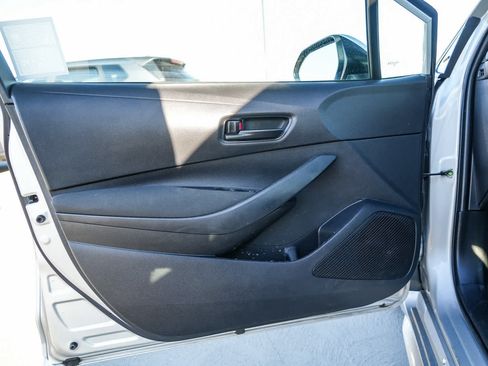 Used 2023 Toyota Corolla LE FWD image 16