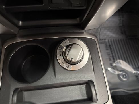 Used 2024 Toyota 4Runner SR5 image 32