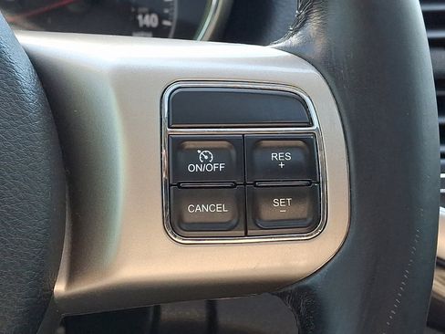 Used 2012 Jeep Grand Cherokee Laredo AWD/4WD image 25