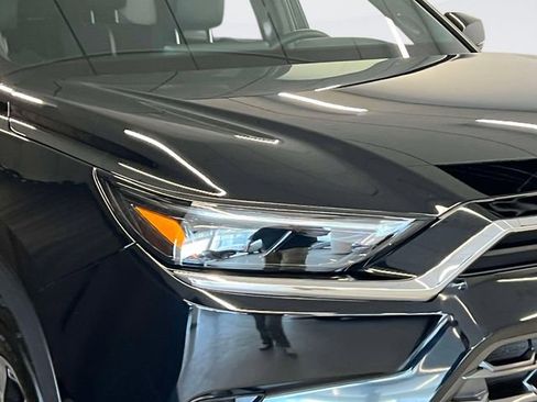 Used 2025 Toyota Grand Highlander AWD Hybrid image 9