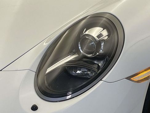 Used 2018 Porsche 911 Carrera GTS image 15