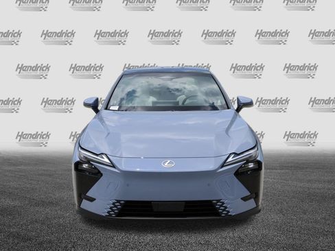 New 2026 Lexus ES 350e FWD image 3