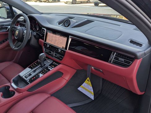 New 2026 Porsche Macan S image 26