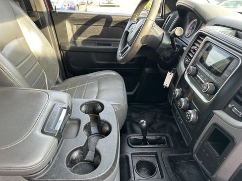 Used 2017 RAM 2500 Tradesman w/ Chrome Appearance Group image 10