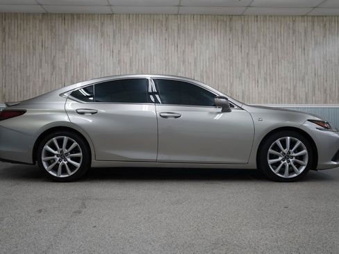 Used 2020 Lexus ES 350 F Sport w/ Accessory Package 2 FWD image 6