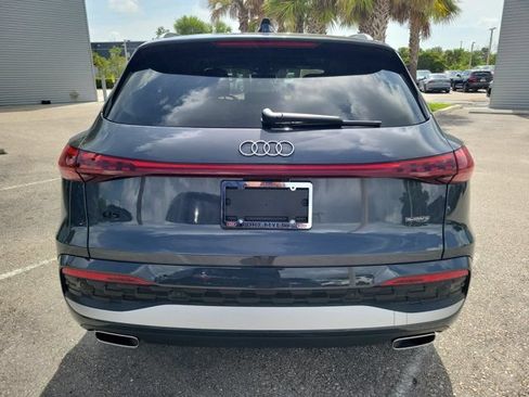 Certified 2025 Audi Q5 Premium w/ Convenience Package AWD/4WD image 6