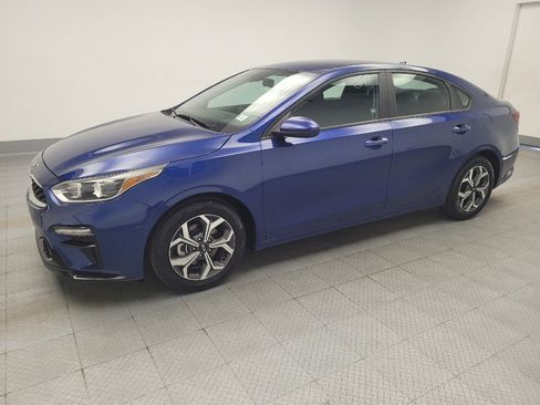 Used 2021 Kia Forte LXS image 2