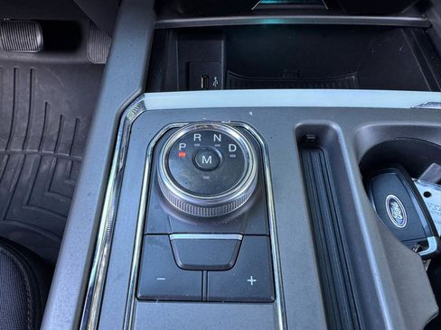 Used 2018 Ford Expedition Max XLT image 23