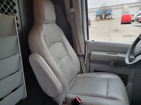 Used 2014 Ford E-350 and Econoline 350 Super Duty w/ Power Group image 51