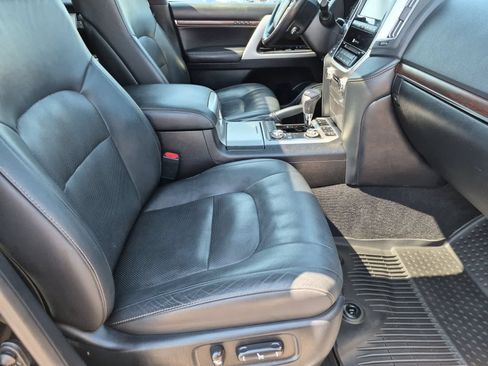 Used 2021 Toyota Land Cruiser Heritage Edition AWD/4WD image 23