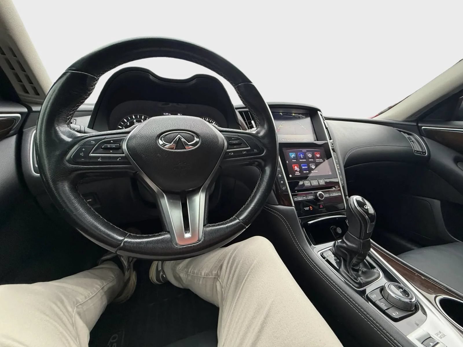 Used 2018 INFINITI Q50 Luxe AWD/4WD image 11