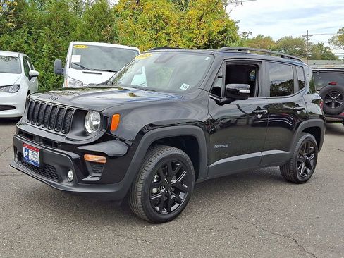 Certified 2023 Jeep Renegade Altitude image 6