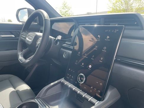 New 2026 GMC Terrain AT4 AWD/4WD image 30