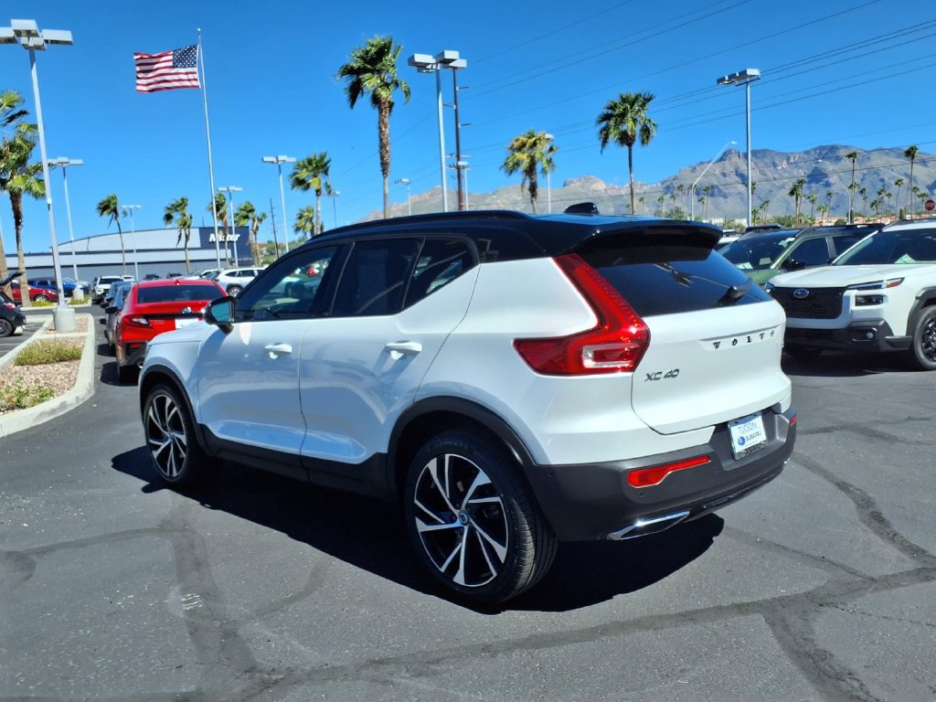 Used 2020 Volvo XC40 T5 R-Design AWD/4WD image 13