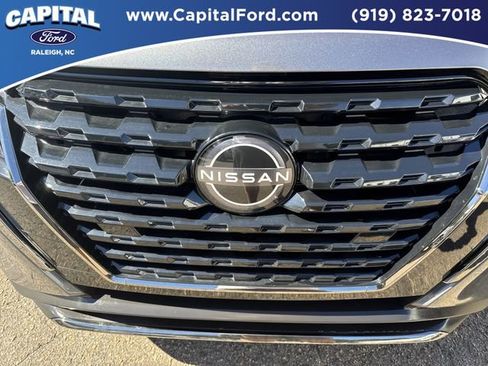 Used 2023 Nissan Kicks SR image 10