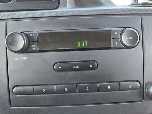 Used 2014 Ford E-250 and Econoline 250 w/ Power Group image 36