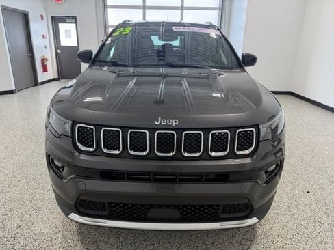 Used 2023 Jeep Compass Limited AWD/4WD image 7