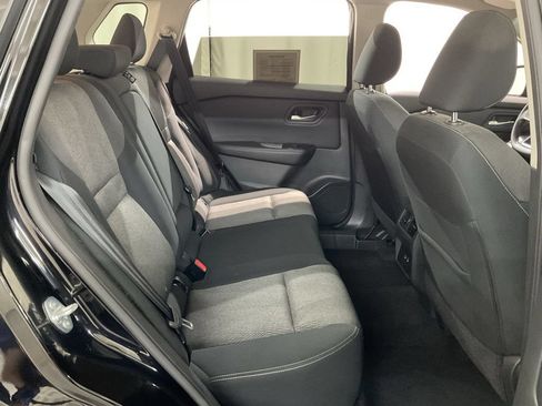 Used 2024 Nissan Rogue SV AWD/4WD image 25