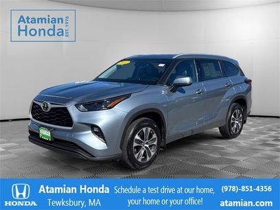 Used 2022 Toyota Highlander XLE