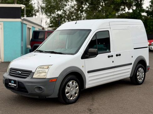 Used 2010 Ford Transit Connect XL FWD image 4