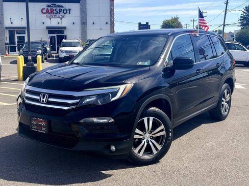 Used 2016 Honda Pilot EX image 1